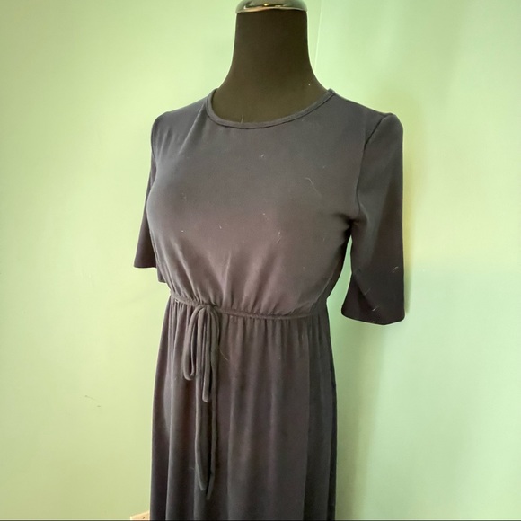 Pinkblush Adjustable waste maxi gown. - Picture 2 of 4